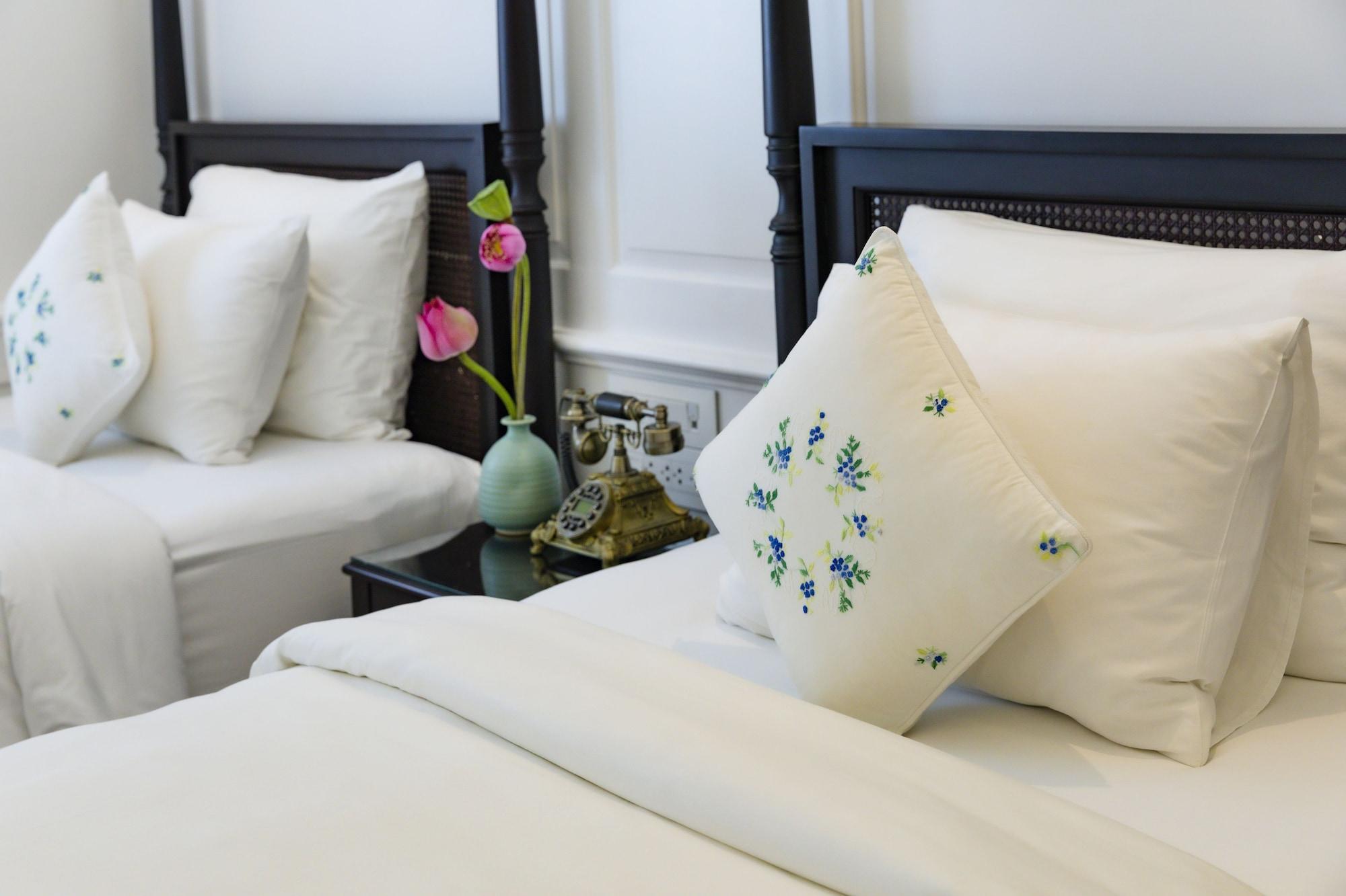 Alagon D'Antique Hotel & Spa Хошимин Экстерьер фото