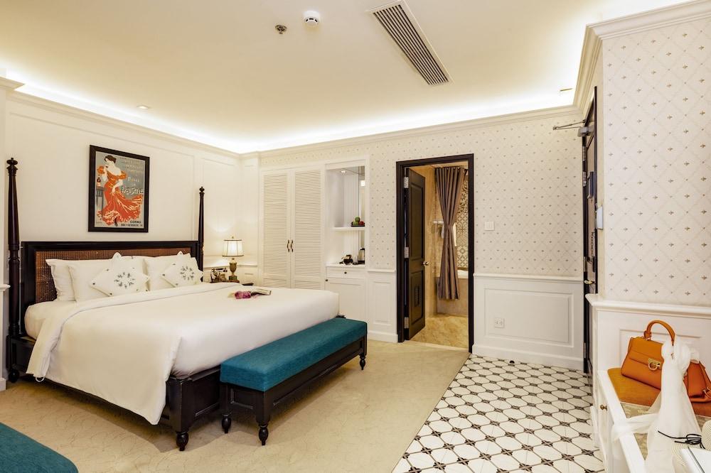 Alagon D'Antique Hotel & Spa Хошимин Экстерьер фото